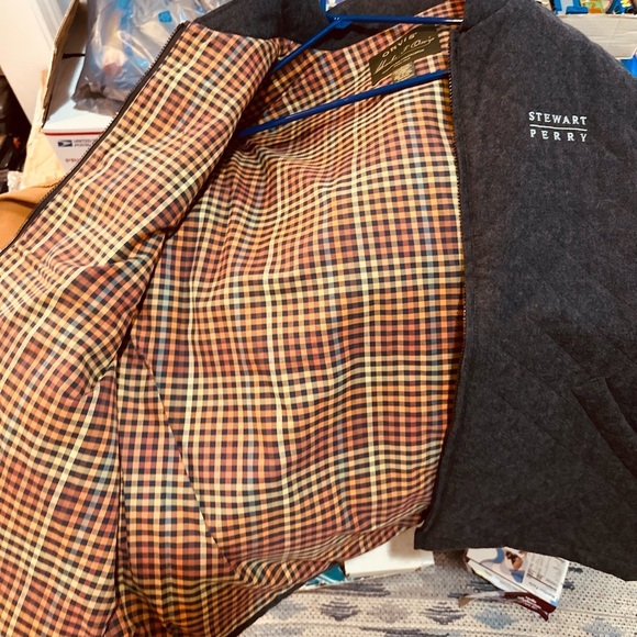 Brand New Orvis signature Quilted vest. Their BEST VEST! Thick, durable, & Warm! - Picture 5 of 8